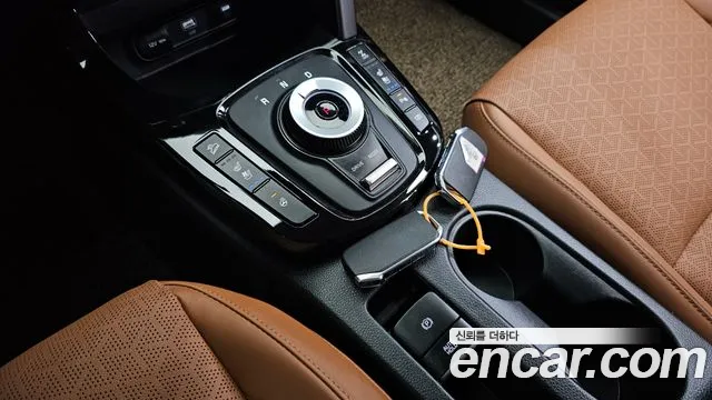 Kia Seltos — Фото автомобиля 9