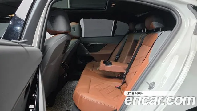 BMW 5-Series 5 серия (G60) 530i xDrive M Sport — Фото автомобиля 12