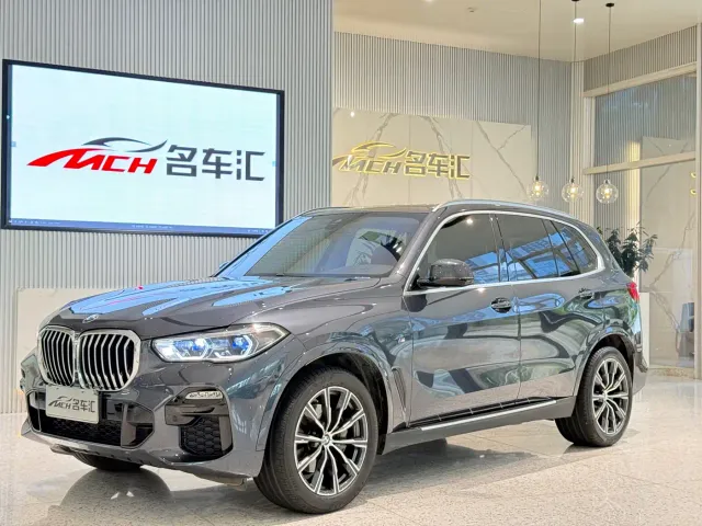 Фотография автомобиля — BMW X5