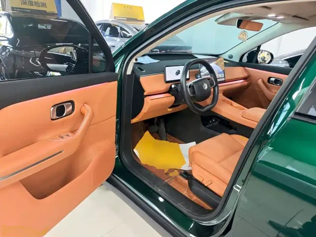 Leapmotor C16 — Фото автомобиля 15