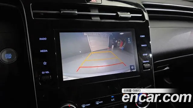 Hyundai Tucson Tucson (NX4) Дизель 2.0 2WD — Фото автомобиля 14