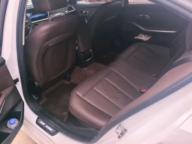 BMW BMW 3 Series 2023 325Li M Sport Package — Фото автомобиля 11