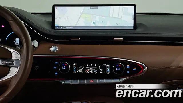 Genesis GV70 — Фото автомобиля 14