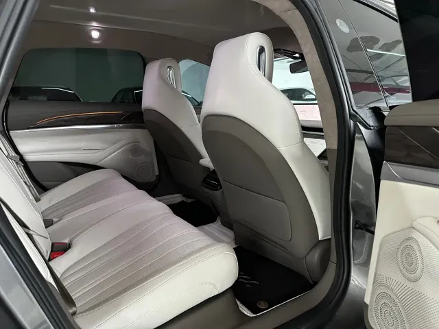 IM Motors L7 — Фото автомобиля 23