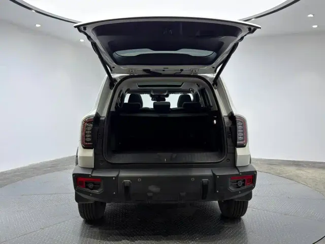 Haval Big Dog — Фото автомобиля 9