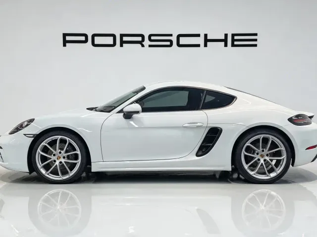 Porsche 718 — Фото автомобиля 3