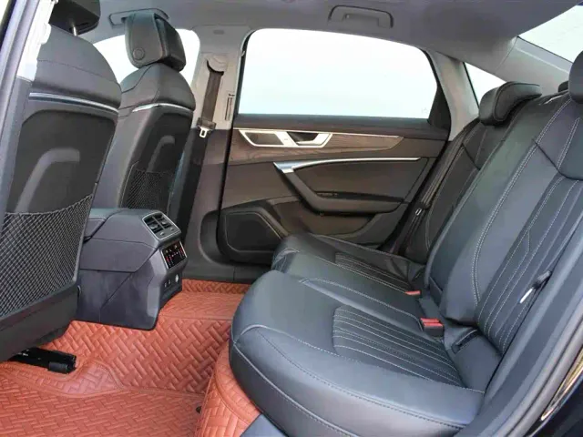 Audi A6L — Фото автомобиля 7