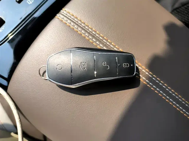BYD Qin PLUS — Фото автомобиля 8