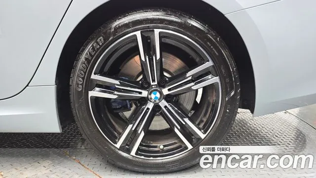 BMW 3-Series 3 серия (G20) 320i M Sport — Фото автомобиля 18