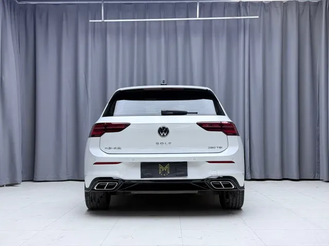 Volkswagen Golf — Фото автомобиля 5
