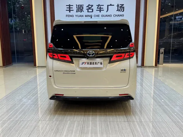 Toyota Vellfire — Фото автомобиля 26
