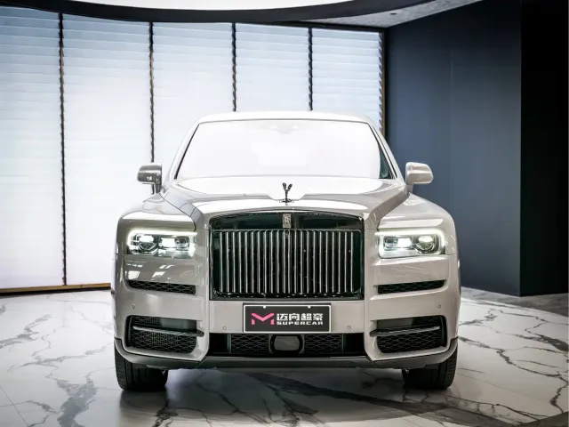 Rolls-Royce Cullinan — Фото автомобиля 3