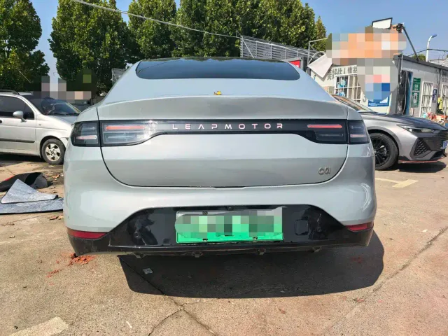 Leapmotor C01 — Фото автомобиля 10