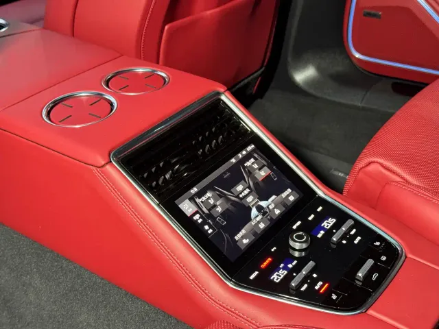 Porsche Panamera — Фото автомобиля 26