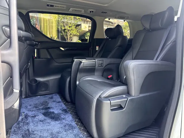 Toyota Vellfire — Фото автомобиля 15