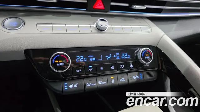 Hyundai AVANTE Inspiration — Фото автомобиля 16