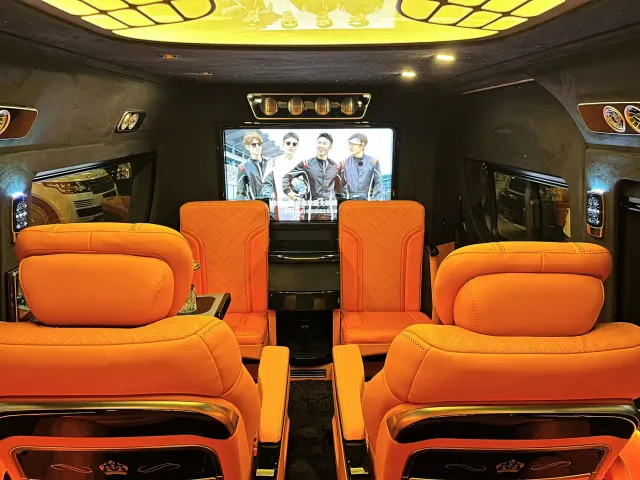 Toyota HIACE — Фото автомобиля 14