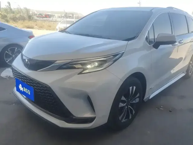 Фотография автомобиля — Toyota Granvia