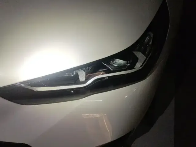 BMW 5 Series — Фото автомобиля 5