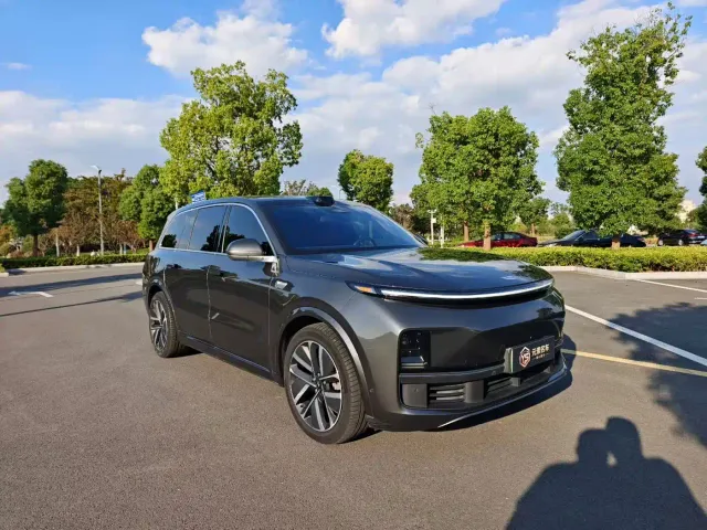 Li Auto L9 — Фото автомобиля 3