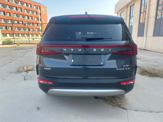 Hyundai Custo — Фото автомобиля 14
