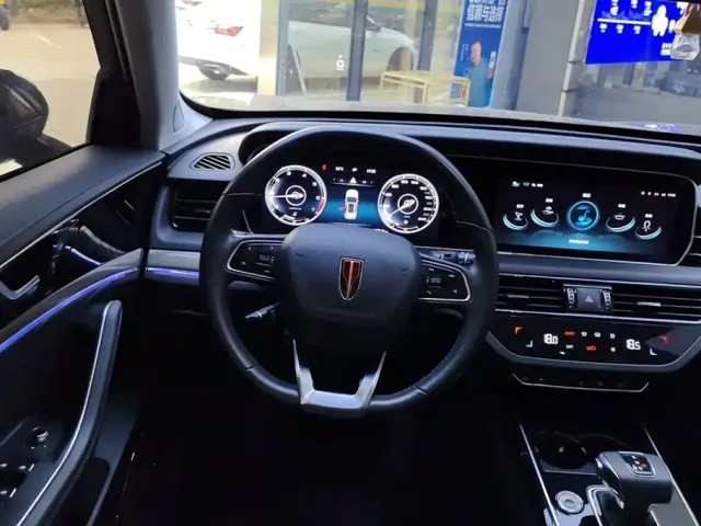 Hongqi HS5 — Фото автомобиля 15