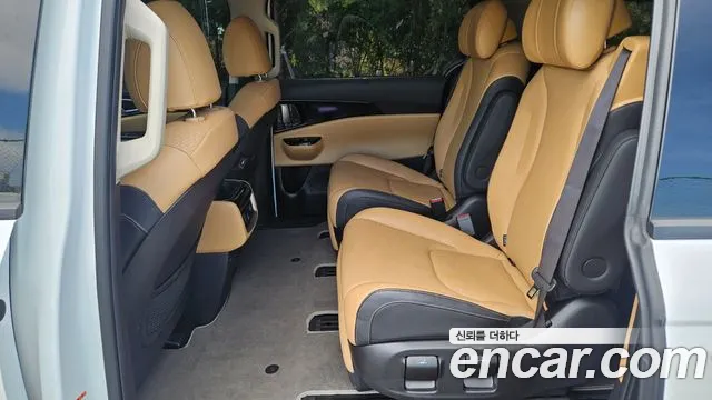 Kia Carnival 4th Gen — Фото автомобиля 12