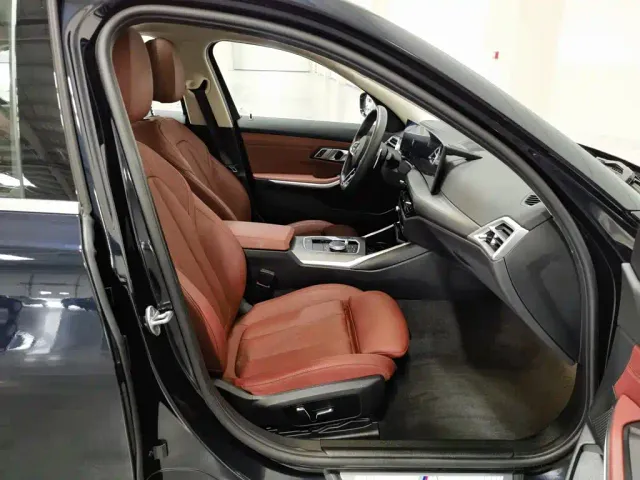 BMW 3 Series — Фото автомобиля 23