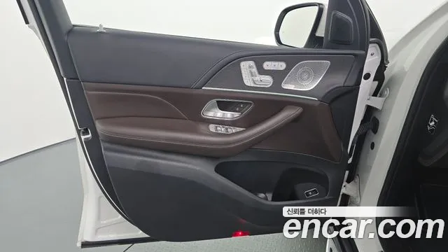 Mercedes-Benz GLS-Class — Фото автомобиля 23