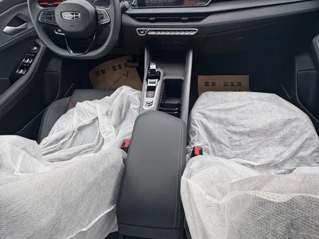 Geely Binrui — Фото автомобиля 12