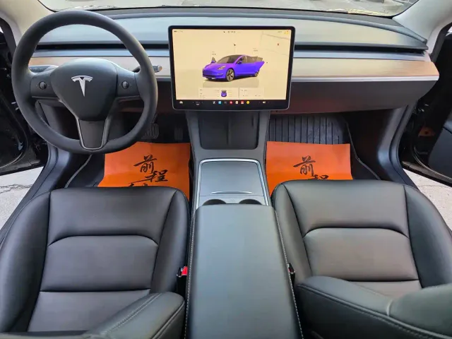 Tesla Model 3 — Фото автомобиля 7
