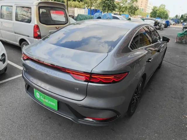 BYD Han — Фото автомобиля 6