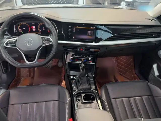 Volkswagen Passat — Фото автомобиля 5