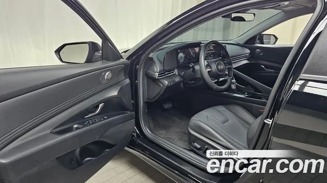 Hyundai AVANTE Новый Avante (CN7) — Фото автомобиля 9