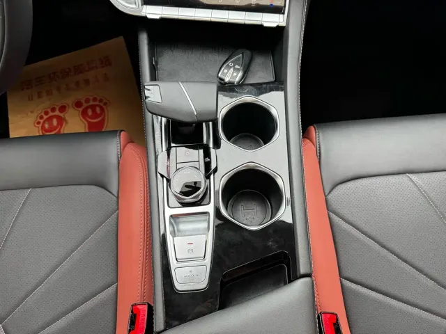 Changan Eado — Фото автомобиля 14
