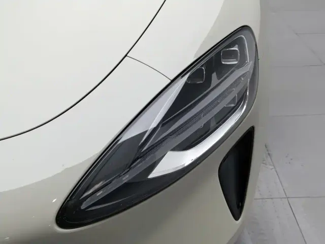 Xiaomi SU7 — Фото автомобиля 7