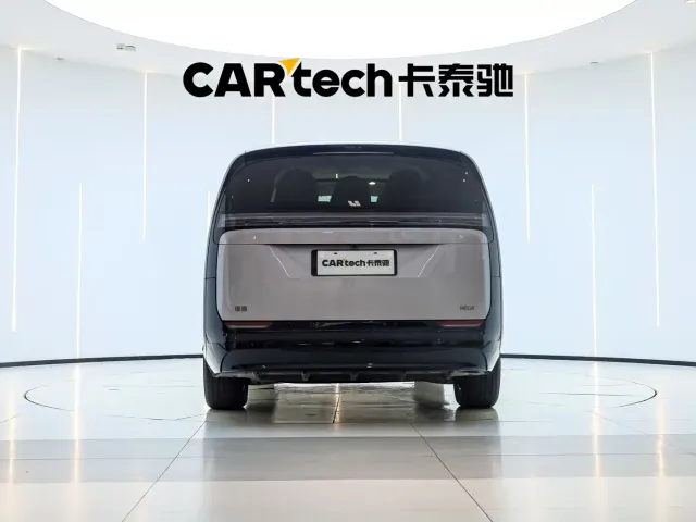 Li Auto MEGA — Фото автомобиля 3