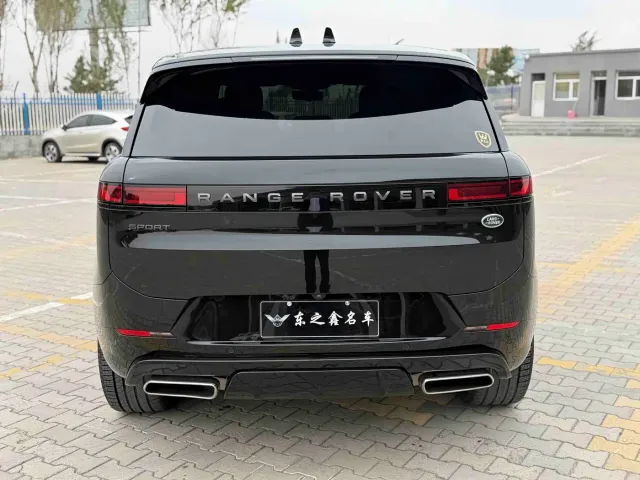 Land Rover Range Rover Sport — Фото автомобиля 7