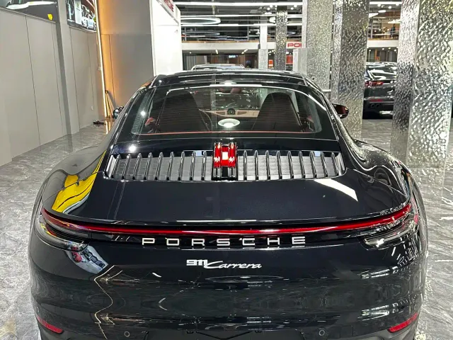 Porsche 911 — Фото автомобиля 5