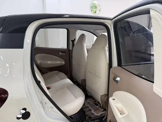 Wuling Hongguang Mini EV — Фото автомобиля 12