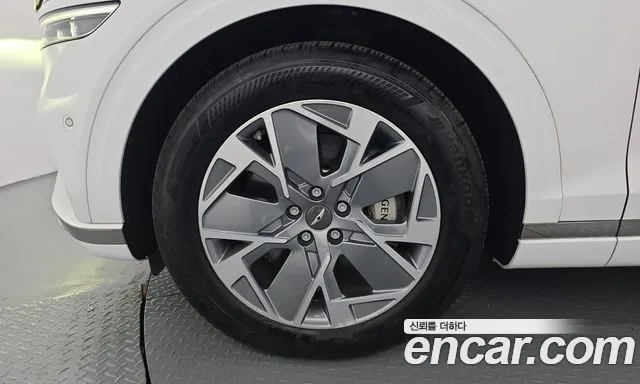 Genesis GV70 Electrified — Фото автомобиля 5