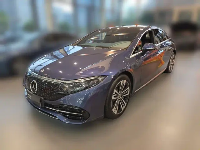 Фотография автомобиля — Mercedes-Benz EQS