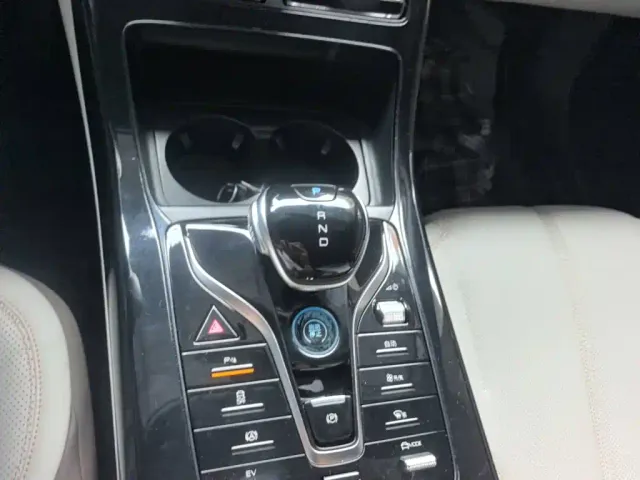 BYD Qin PLUS — Фото автомобиля 13