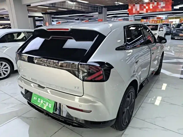 Arcfox T1 — Фото автомобиля 6