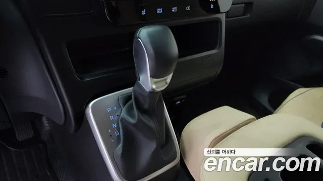 Hyundai Staria Staria 4WD Лимузин (Спецкузов) — Фото автомобиля 9