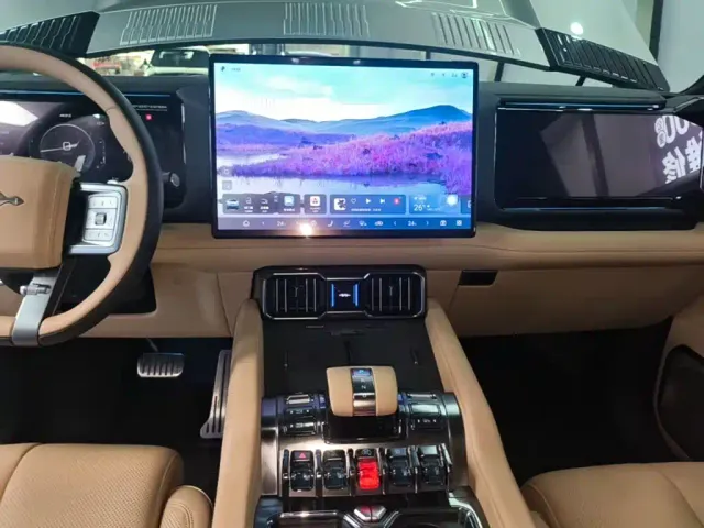 BYD FangChengBao Leopard 8 — Фото автомобиля 12