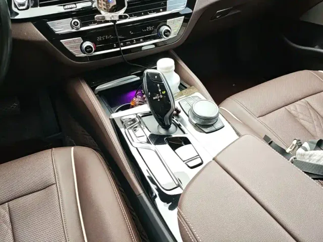 BMW 5 Series — Фото автомобиля 13