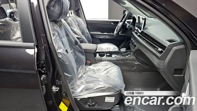 KG_Mobility_Ssangyong Musso Musso (Q300) Дизель 2.2 4WD — Фото автомобиля 10