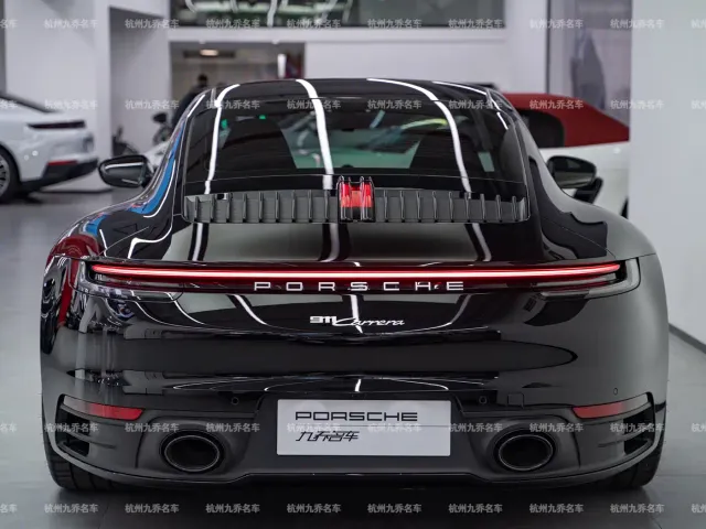 Porsche 911 — Фото автомобиля 6