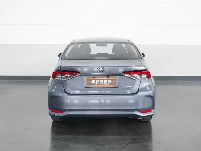 Toyota Corolla 2021 Hybrid 1.8L E-CVT Pioneer Edition — Фото автомобиля 4